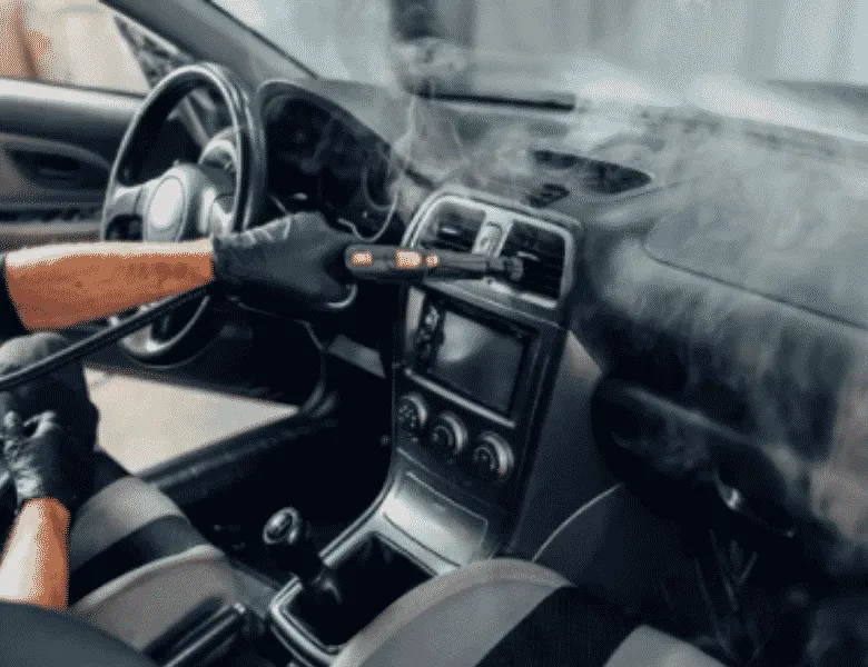 sanificazione interni auto